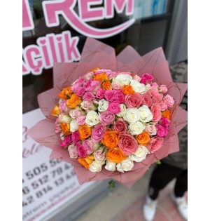 RENKLİ101GÜL BUKET