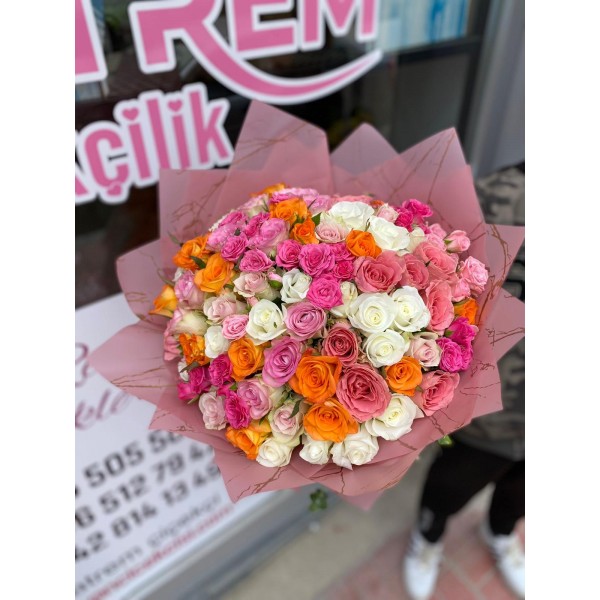 RENKLİ101GÜL BUKET